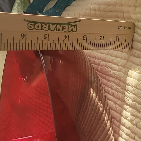 Tupperware Red Triangular Bowl - Picture 9 of 9